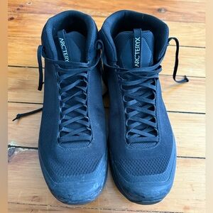 Arc'Teryx Aerios FL 2 Mid GTX Shoes Men's Size 12 Women’s 13 Hiking Boots
